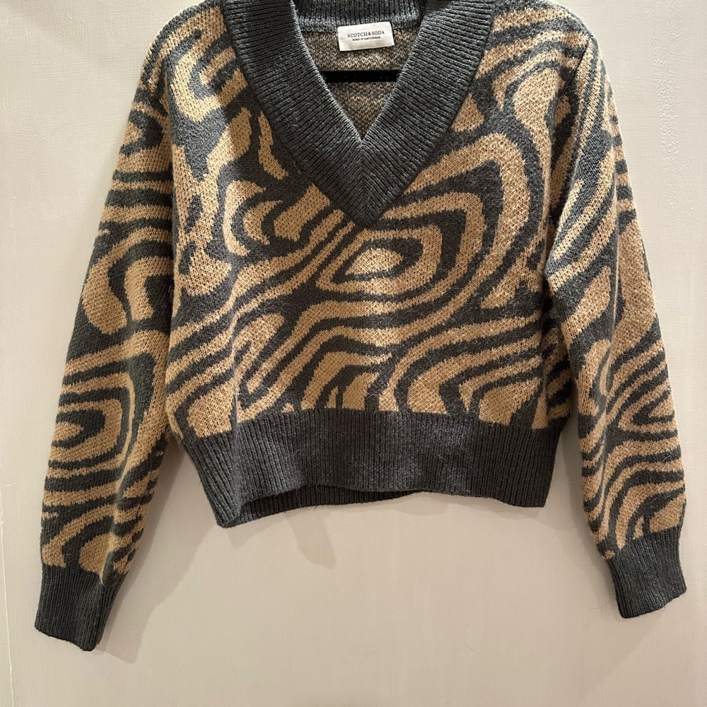 Scotch & Soda Cropped V-Neck Alpaca Blend Sweater